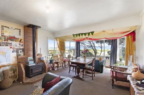 Photo of property in 24 Pukatea Street, Eastbourne, Lower Hutt, 5013