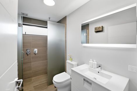 Photo of property in 48 Minaret Ridge, Wanaka, 9305
