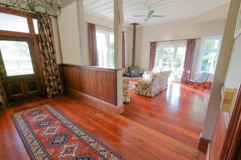 Photo of property in 365 Corbett Road, Paraite, New Plymouth, 4373