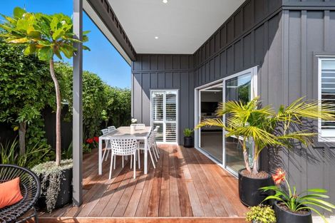 Photo of property in 6 Kahuparere Crescent, Pyes Pa, Tauranga, 3112