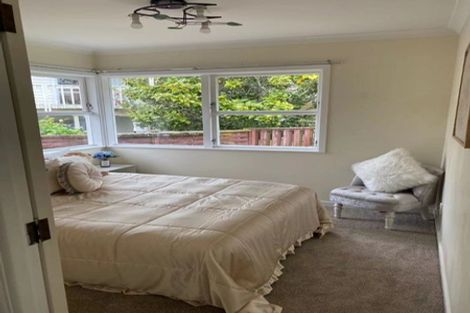 Photo of property in 5 Jonathan Place, Sunnynook, Auckland, 0620