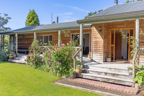 Photo of property in 65 Range Road, Woodville, 4997