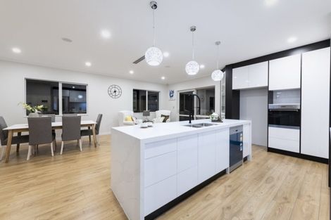 Photo of property in 46 Hikuawa Road, Flat Bush, Auckland, 2019