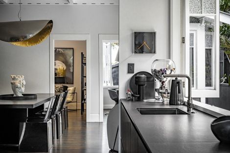 Photo of property in 20 Seabreeze Road, Narrow Neck, Auckland, 0624