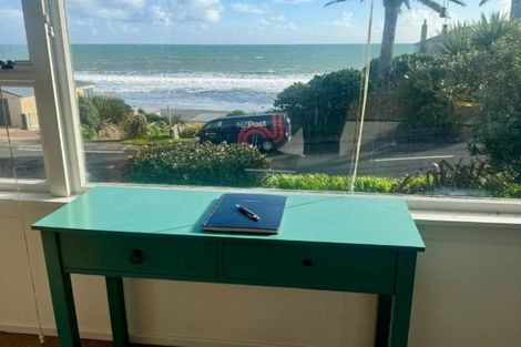 Photo of property in 66 Messenger Terrace, Oakura, 4314