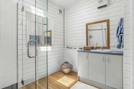 Photo of property in 66-66a Kuratawhiti Street, Greytown, 5712