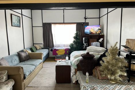 Photo of property in 42 Tennyson Street, Dannevirke, 4930