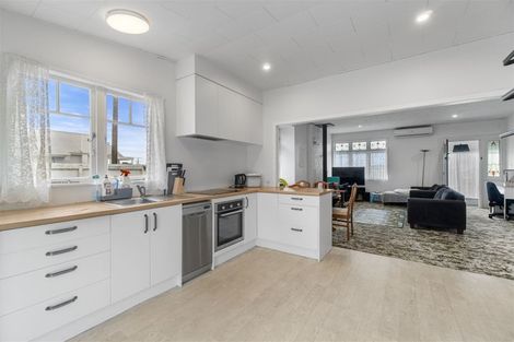 Photo of property in 97 Hakanoa Street, Huntly, 3700