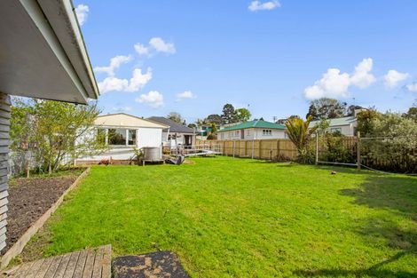 Photo of property in 55 Beaubank Road, Kelston, Auckland, 0602