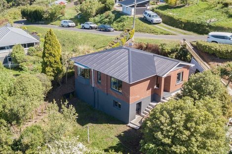 Photo of property in 20 Ocean View Road, Ravensbourne, Dunedin, 9022