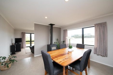 Photo of property in 355 Lethbridge Road, Feilding, 4779