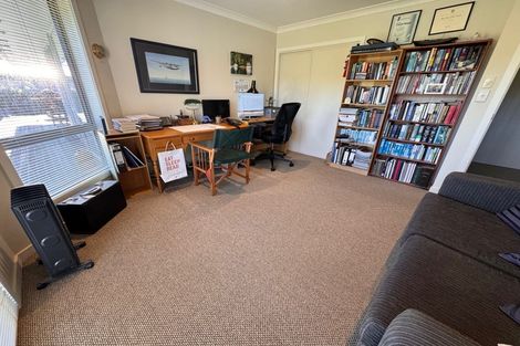 Photo of property in 6 Weka Place, Picton, 7220