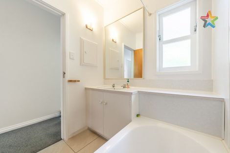 Photo of property in 42a Nikau Street, Eastbourne, Lower Hutt, 5013