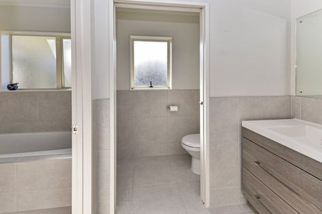 Photo of property in 1 Tolvah Place, Wattle Downs, Auckland, 2103