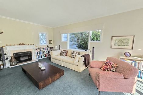 Photo of property in 77 Cockayne Road, Khandallah, Wellington, 6035