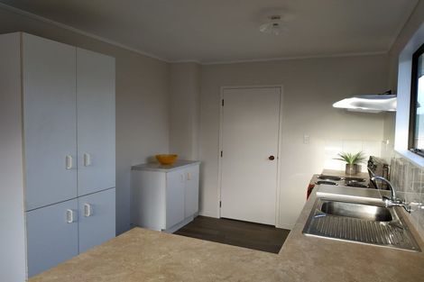 Photo of property in 2/21 Penion Drive, Flat Bush, Auckland, 2023