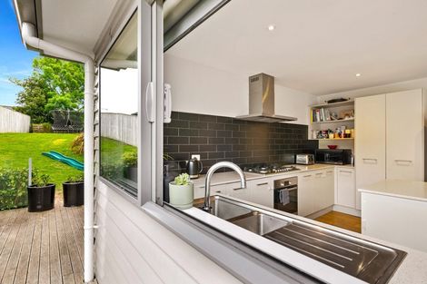 Photo of property in 30 Wautaiti Drive, Riverhead, 0820