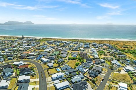 Photo of property in 11 Kihi Place, Ruakaka, 0116