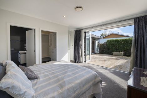 Photo of property in 35 Union Street, Hokowhitu, Palmerston North, 4410