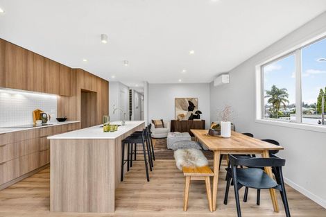 Photo of property in 1/1 Teddy Street, Whitiora, Hamilton, 3200