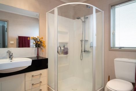 Photo of property in 9 Waiora Place, Pyes Pa, Tauranga, 3112