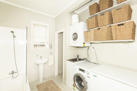 Photo of property in 255 Fox Street, Hamilton East, Hamilton, 3216