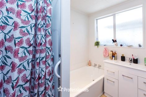 Photo of property in 1/56 Gemstone Drive, Birchville, Upper Hutt, 5018