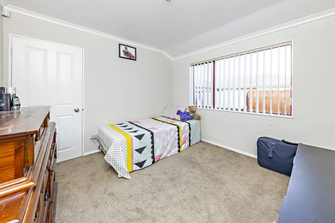 Photo of property in 62 Robert Ross Place, Clendon Park, Auckland, 2103