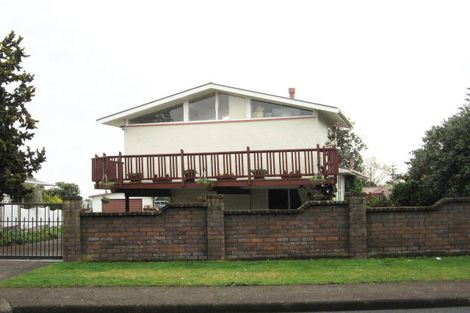 Photo of property in 24 Mack Place, Red Hill, Papakura, 2110