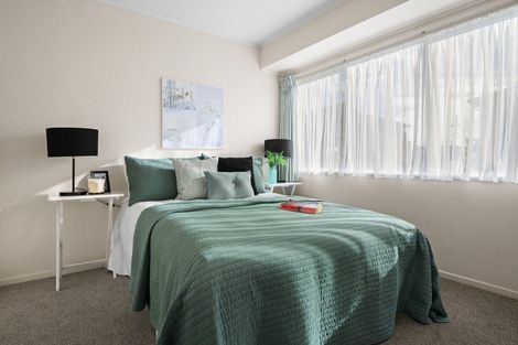 Photo of property in 1/33 Mellons Bay Road, Mellons Bay, Auckland, 2014