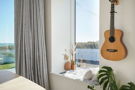 Photo of property in 21 Ocean Beach Street, Foxton Beach, Foxton, 4815