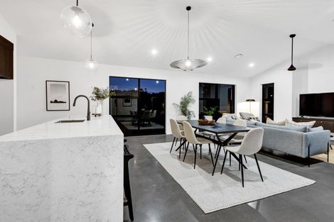 Photo of property in 54 Fernbrook Drive, Hurworth, New Plymouth, 4310