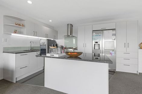 Photo of property in 147a Hobsonville Road, West Harbour, Auckland, 0618