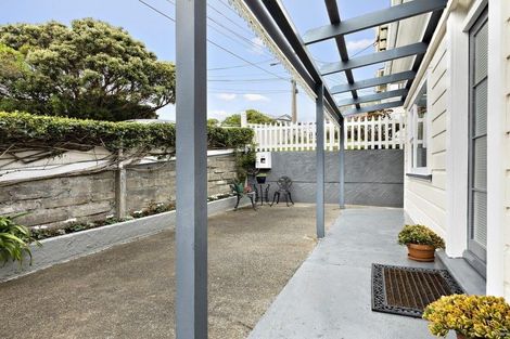 Photo of property in 26 Tanera Crescent, Brooklyn, Wellington, 6021