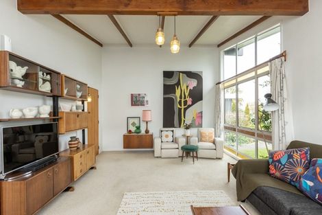 Photo of property in 18 Ngarimu Crescent, Taradale, Napier, 4112