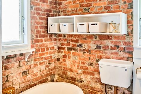 Photo of property in 230a Sutherland Road, Lyall Bay, Wellington, 6022