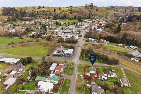 Photo of property in 4 Station Road, Hunterville, 4730