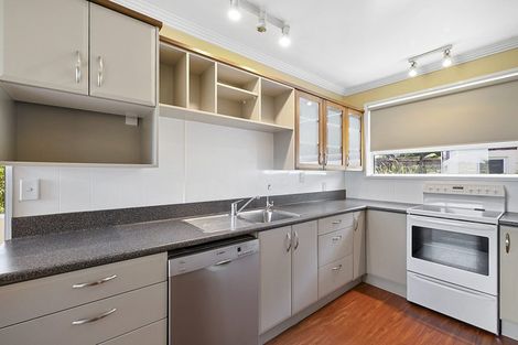 Photo of property in 16c Te Mete Terrace, Merrilands, New Plymouth, 4312