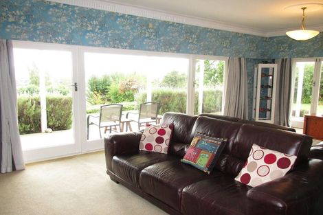 Photo of property in 76 Kitchener Street, Wairoa, 4108