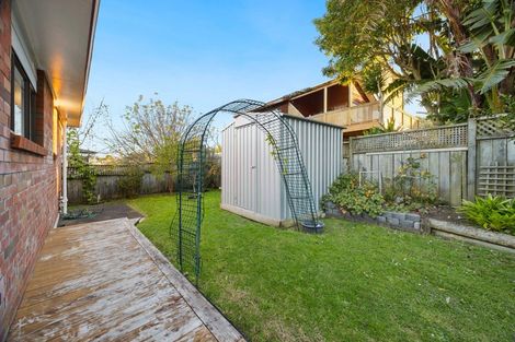 Photo of property in 3 Marlin Street, West Harbour, Auckland, 0618