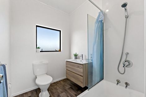 Photo of property in 26 Barneys Farm Road, Clendon Park, Auckland, 2103