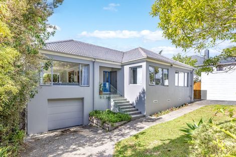 Photo of property in 192 Lake Road, Belmont, Auckland, 0622