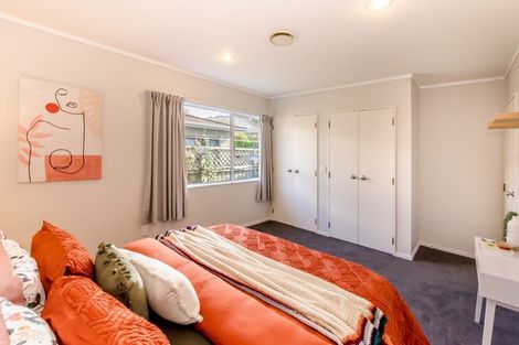 Photo of property in 2 Te Uruhi Grove, Paraparaumu, 5032