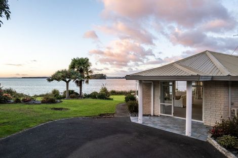 Photo of property in 204e Beach Road, Katikati, 3178