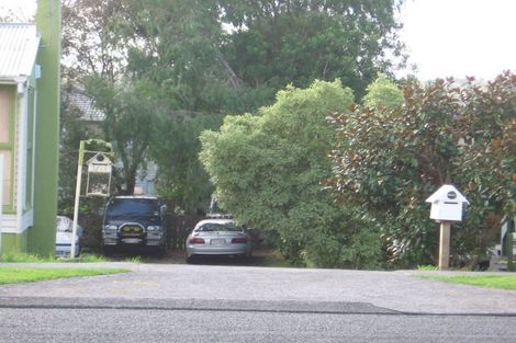 Photo of property in 2/22 Larnoch Road, Henderson, Auckland, 0610