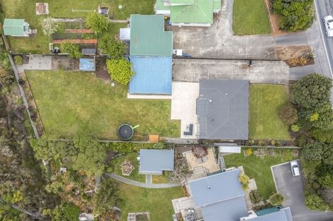 Photo of property in 23 Paekakariki Hill Road, Pauatahanui, Porirua, 5381