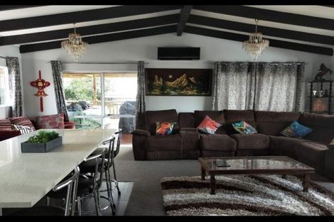 Photo of property in 57c Kamara Road, Glen Eden, Auckland, 0602