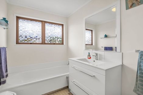 Photo of property in 29 John F Kennedy Drive, Milson, Palmerston North, 4414