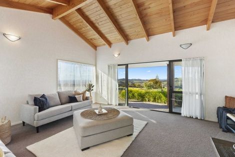 Photo of property in 118 Paparata Road, Bombay, 2675