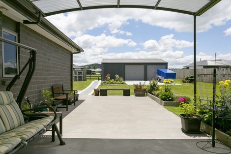 Photo of property in 8 Kahikatea Drive, Kinloch, Taupo, 3377